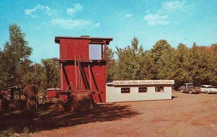 Crystal Falls Iron Mine - Vintage Postcard